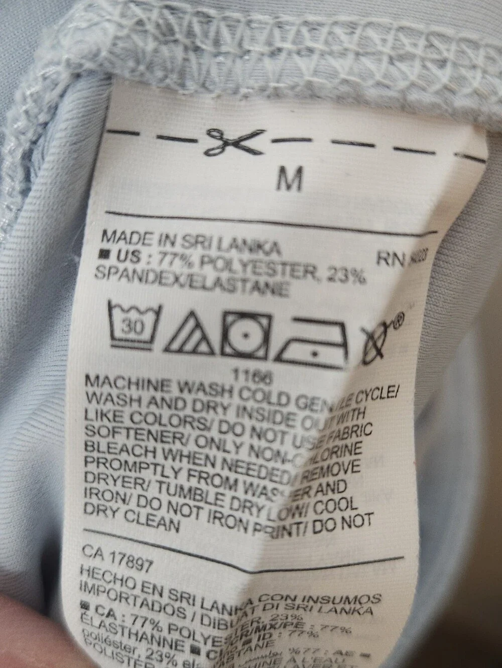 Old Navy Silver Metallic Active Leggings - Picture 4 of 4